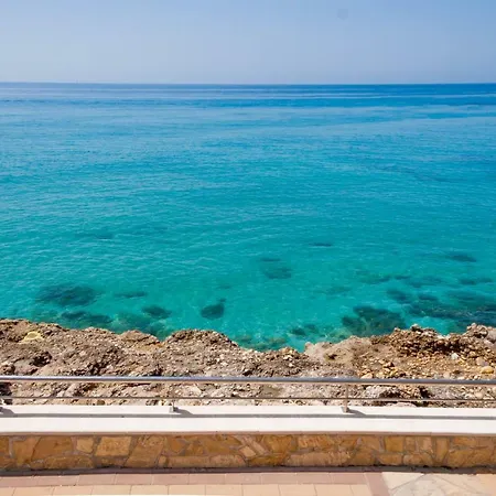 Torrecilla Beach Delfin *
